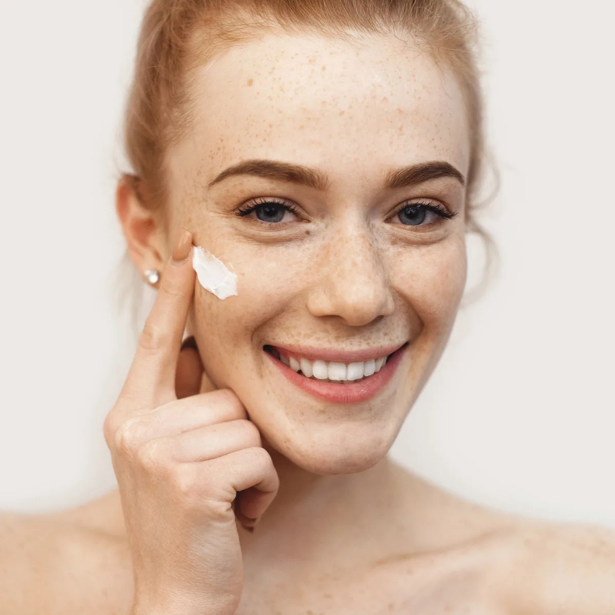 Gesichtscreme mit Bio Aloe Vera Saft und Bio Kamillenblütenextrakt (50ml) – Bild 4