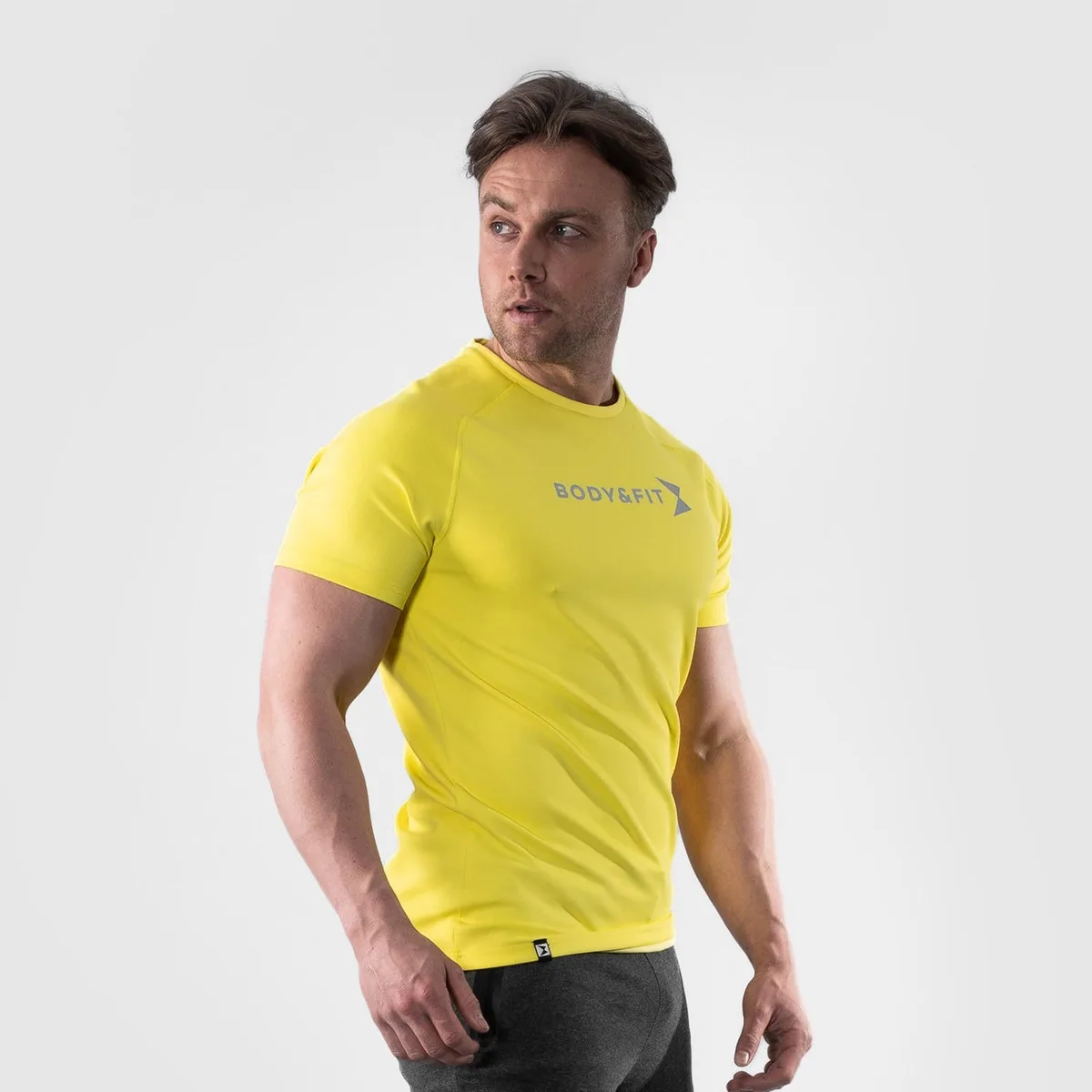 Hero motion T-shirt Geel / L