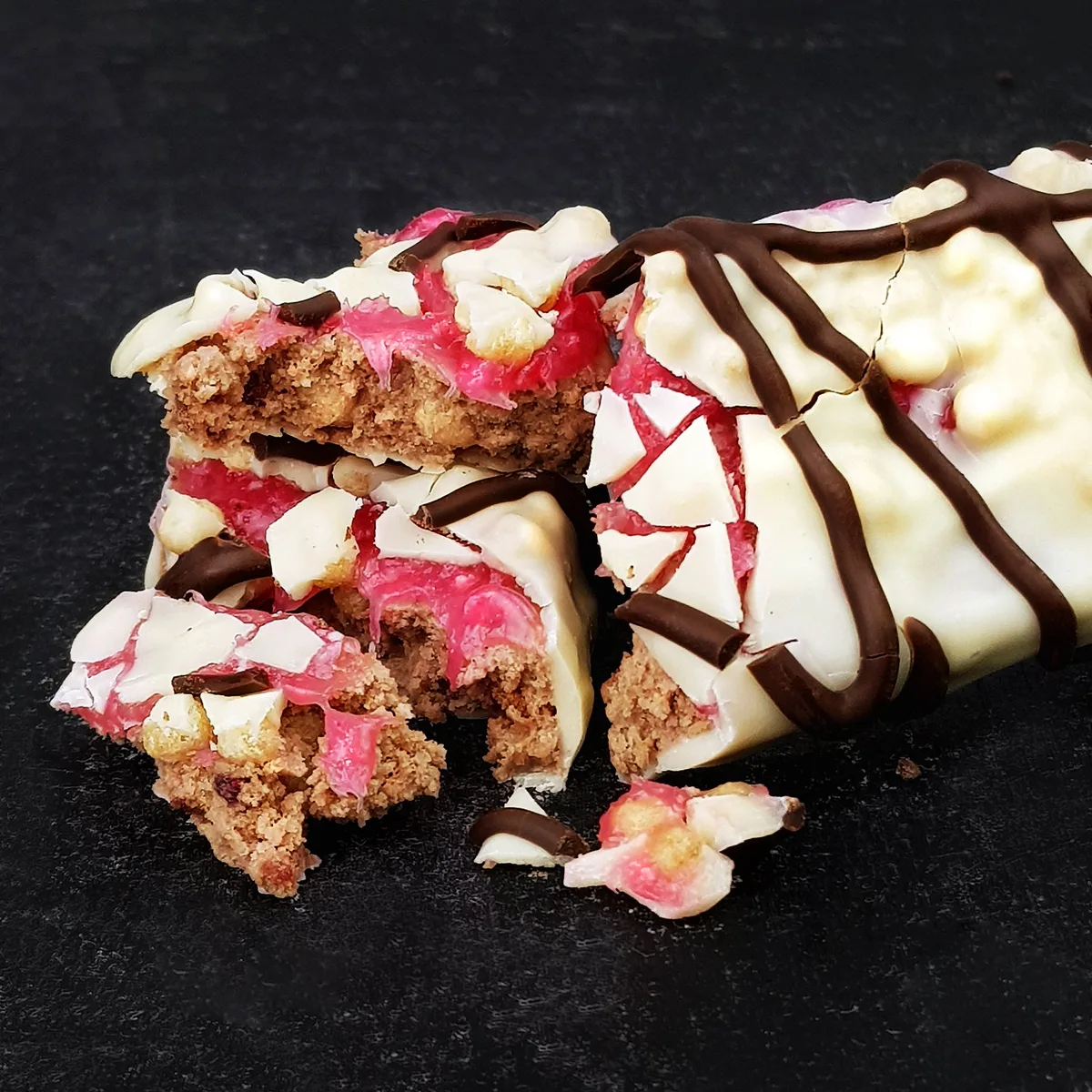 Crunchy Protein Bar (12x45g) Almond Brownie – Bild 2