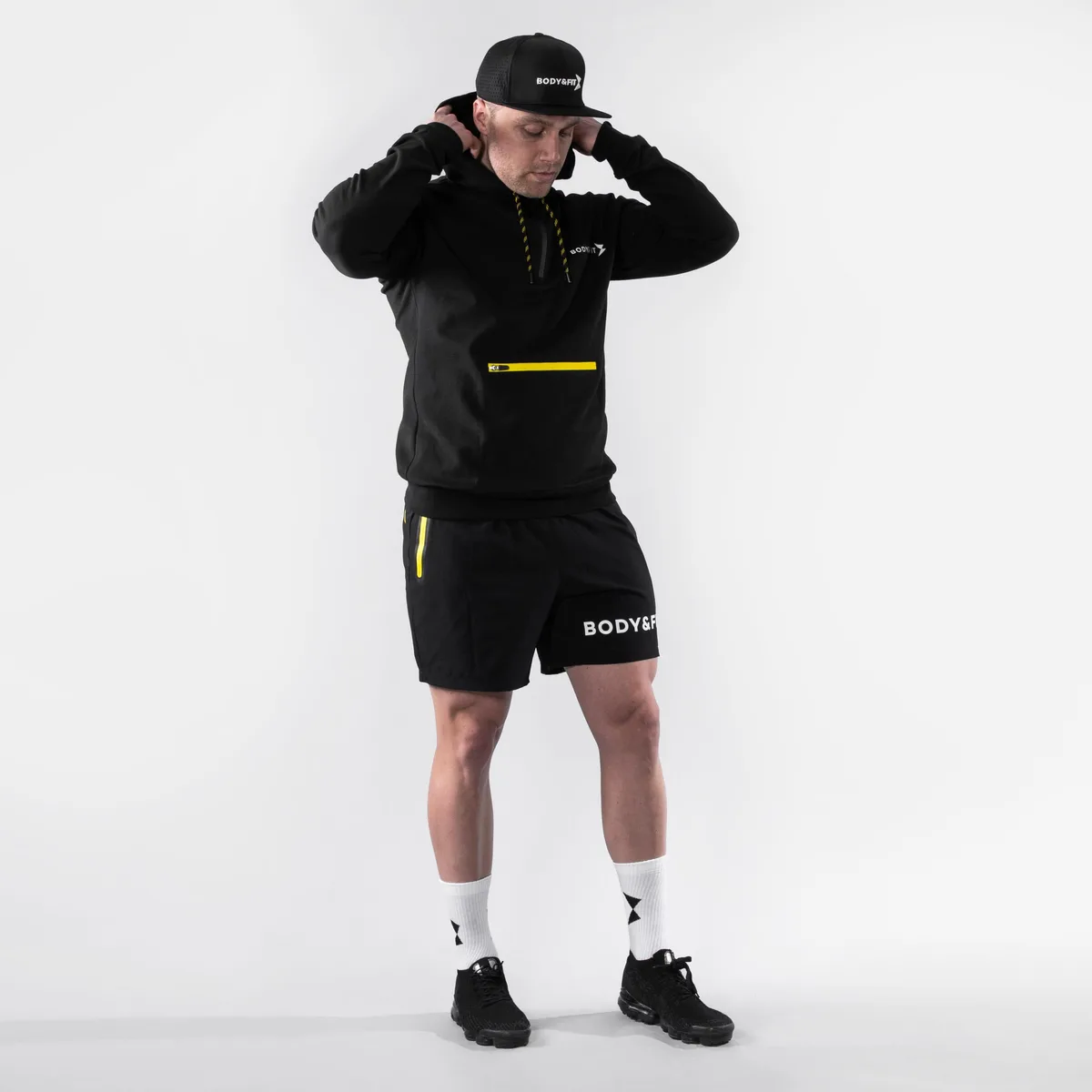 Hero tech Hoodie Zwart / S – Bild 4