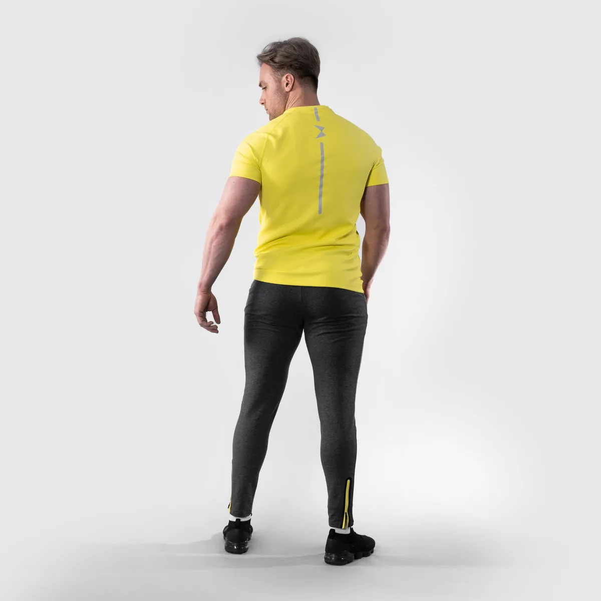 Hero motion T-shirt Geel / XL – Bild 3