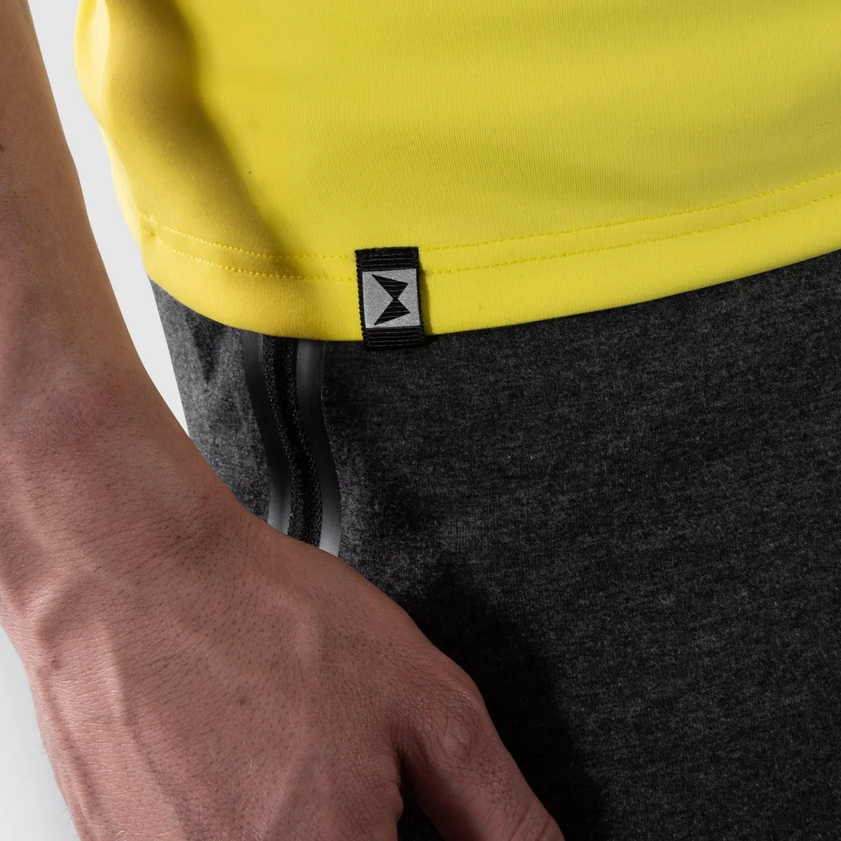 Hero motion T-shirt Geel / XL – Bild 7